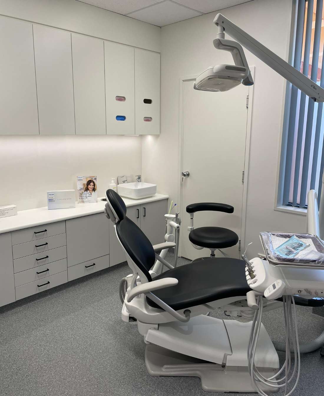 Inside look of a telopea park dental patient room, Garran ACT